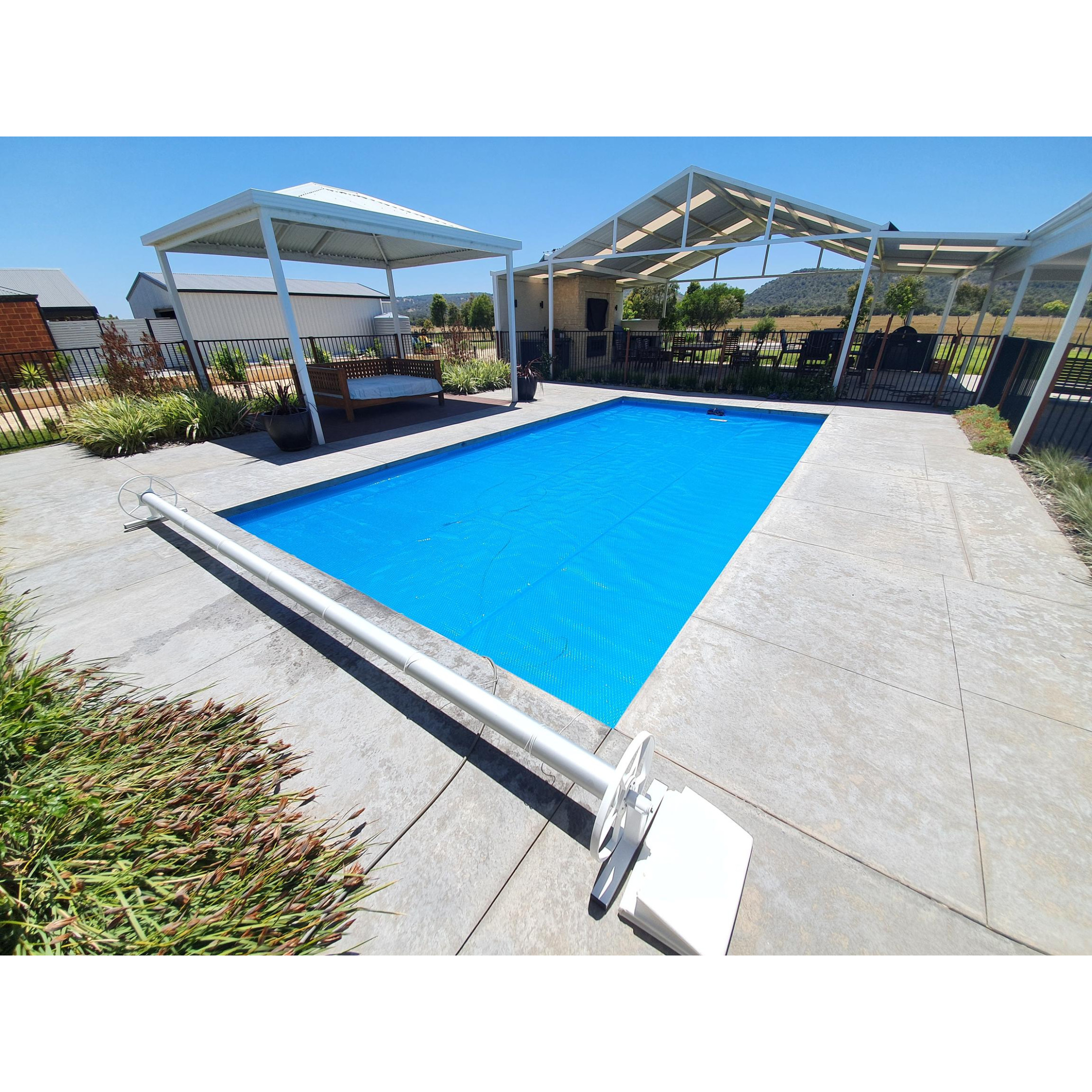 Sq Pool Roller On Pool